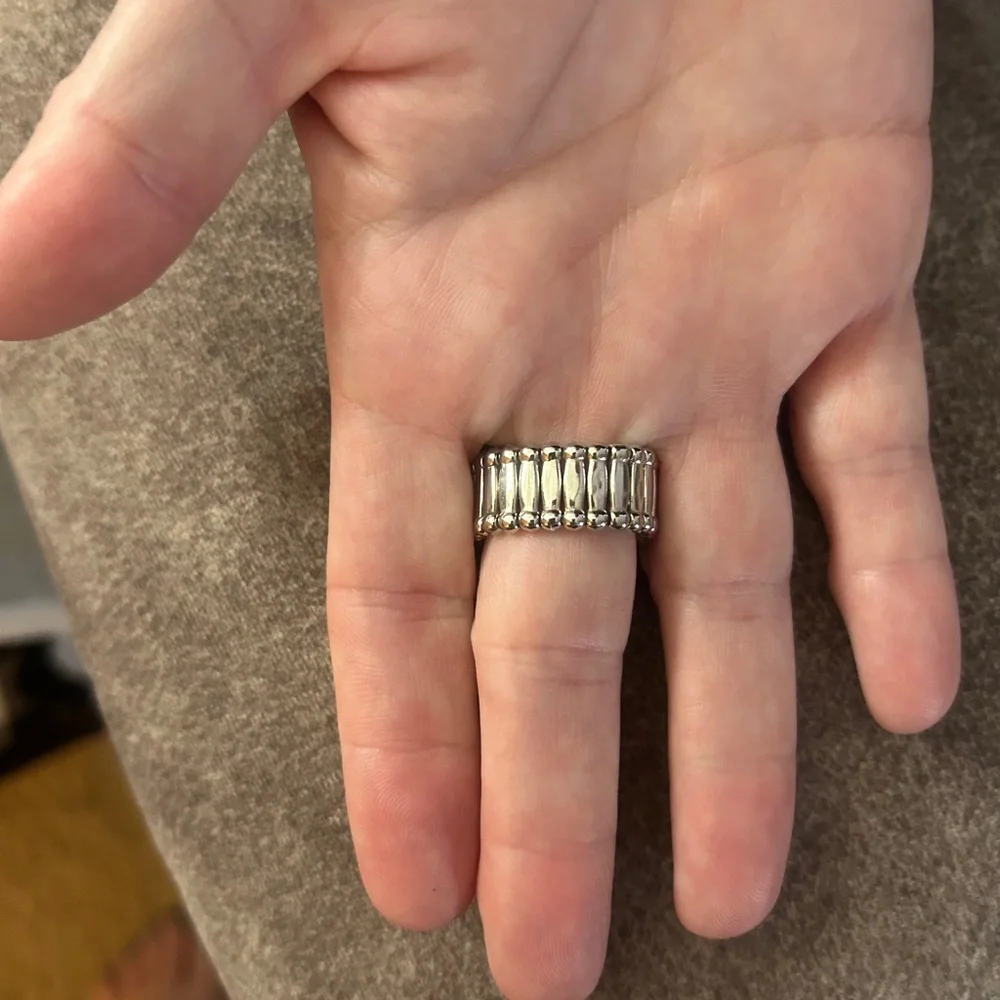 Elegant Black Stone Wearable Ring Stretch w/ GIFT BOX